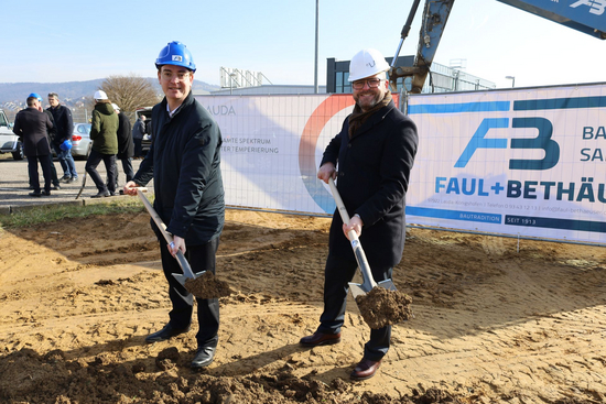 Фото: д-р Гюнтер Вобсер и бургомистр д-р Лукас Браун